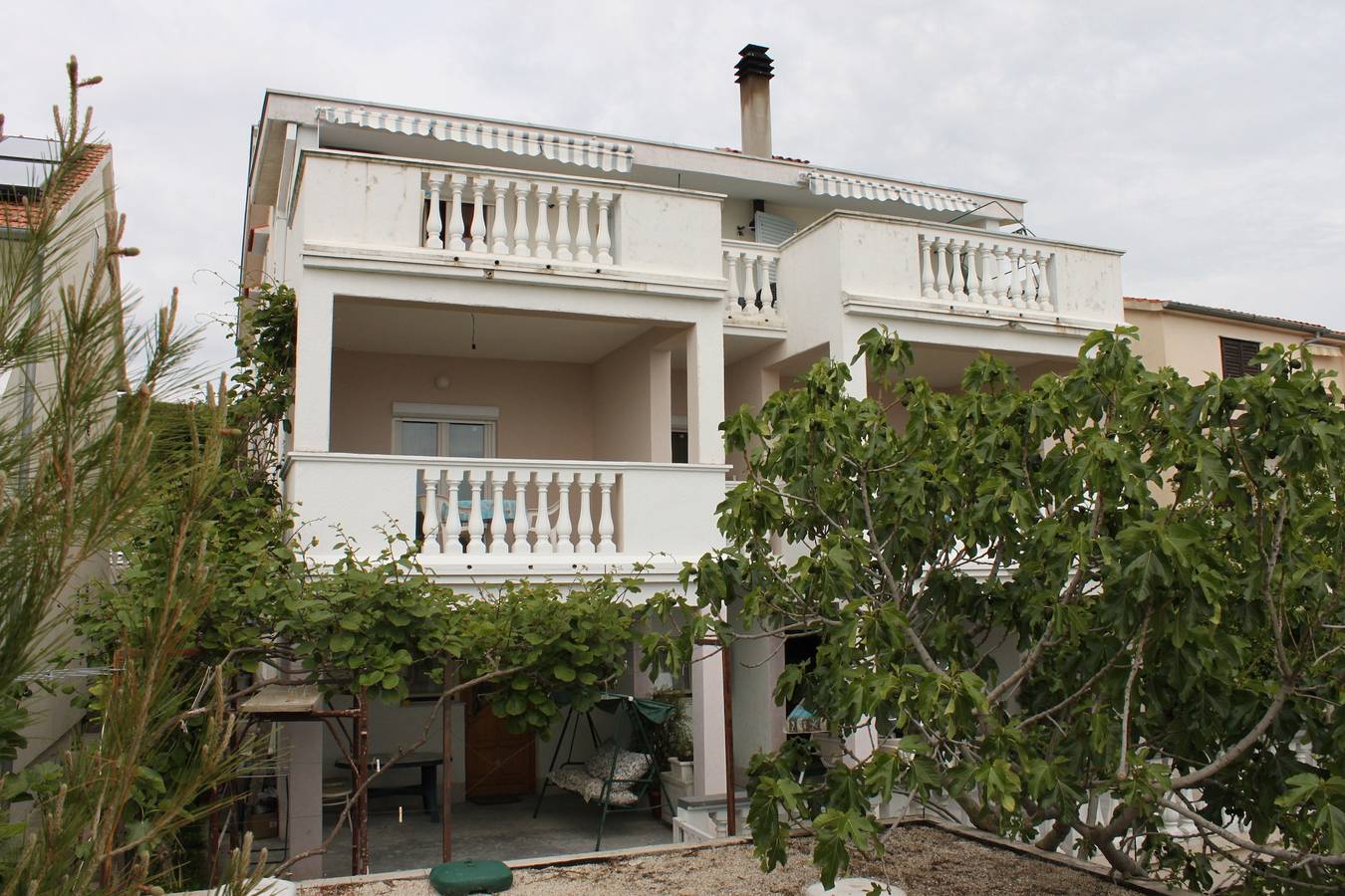 Ganze Wohnung, 2-Zimmer-Ferienwohnung mit Terrasse und Meerblick Sveti Petar, Biograd -c in Općina Sveti Filip i Jakov, Zadar
