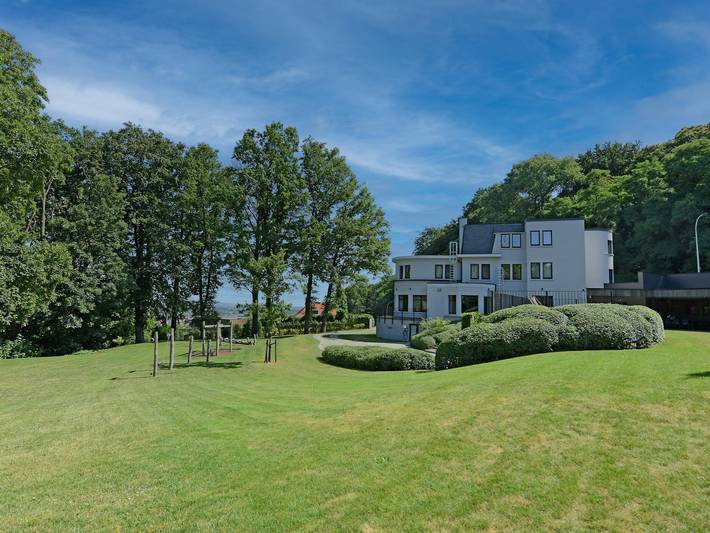 Ferienhaus für 30 Personen, mit Balkon und Garten sowie Sauna in Belgien
