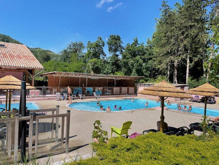 Location de vacances pour 6 personnes, avec bassin pour enfant et jardin ainsi que vue et piscine à Tournon-sur-Rhône - 2