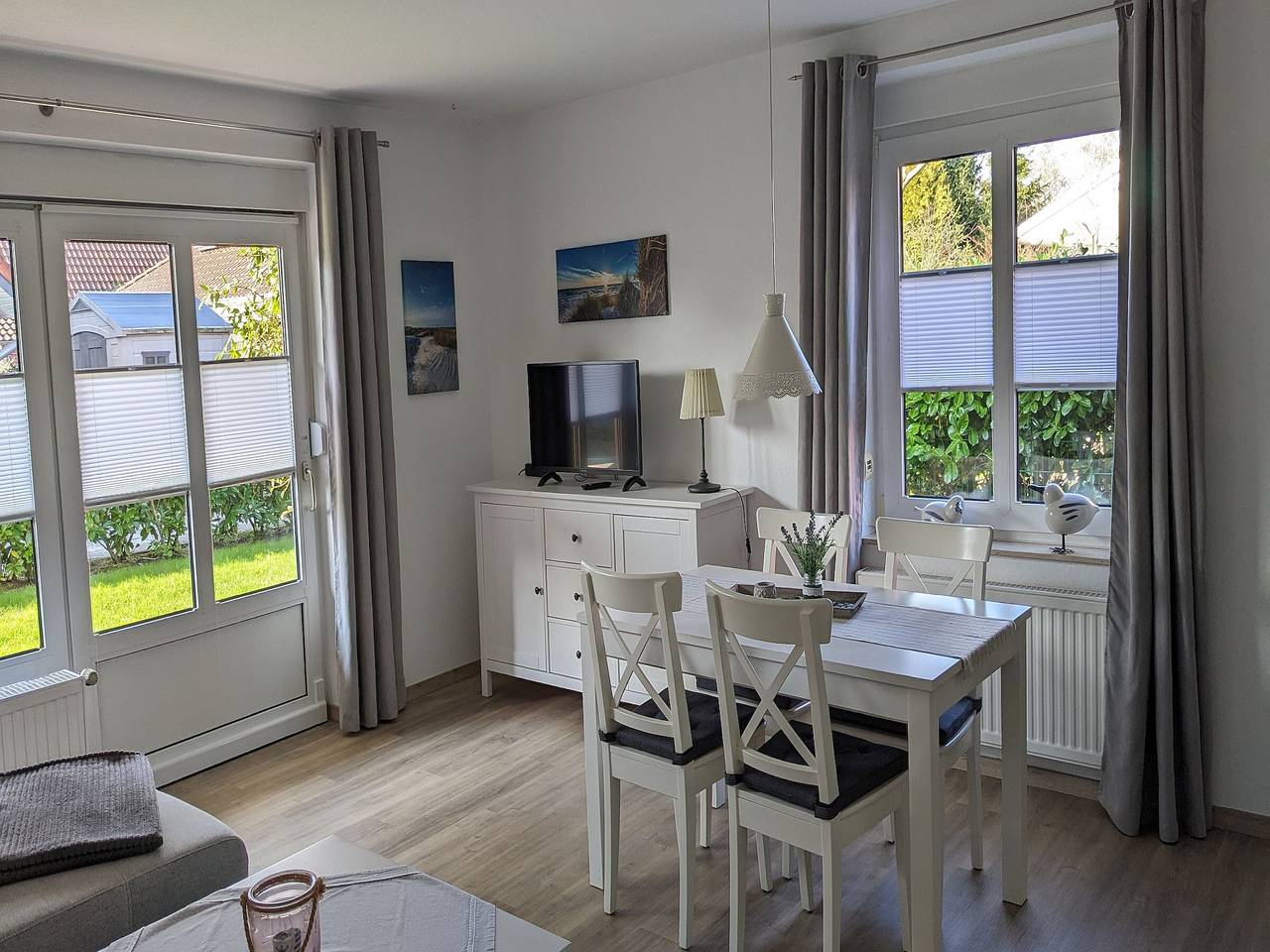 Appartement entier, Appartement 'Fewo Wittesand' avec terrasse commune, jardin commun et Wi-Fi in Hooksiel, Côte sud de la mer du Nord