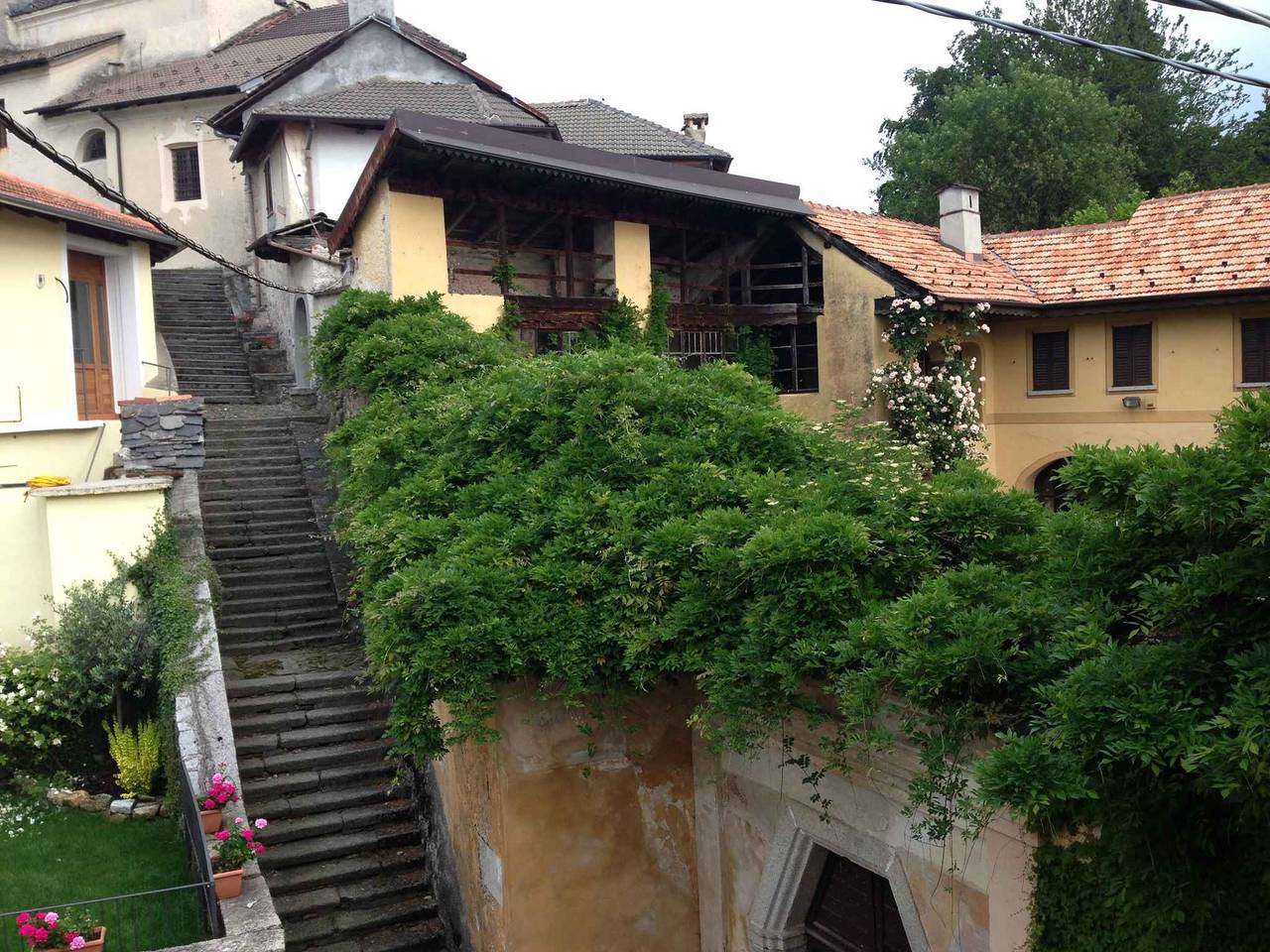 Ganze Ferienwohnung, Ferienwohnung direkt in der Altstadt in Centonara, Madonna del Sasso