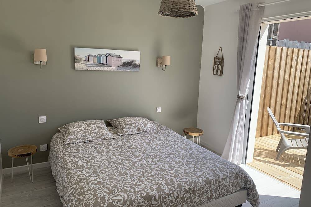 At the foot of the Ile d'Oléron bridge quiet villa not overlooked private parking in Bourcefranc-le-Chapus, Côte de Beauté