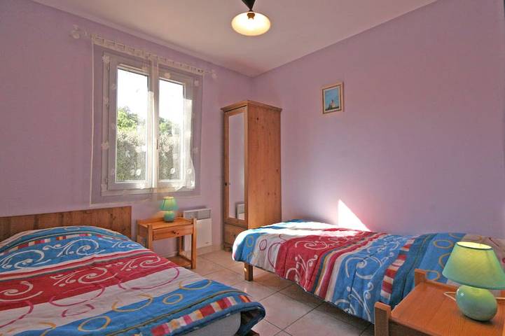 Location de vacances pour 4 personnes, avec jardin ainsi que piscine et terrasse à Berrias-et-Casteljau - 3