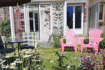 Gîte pour 3 personnes, avec jardin à Ver (homonymie)