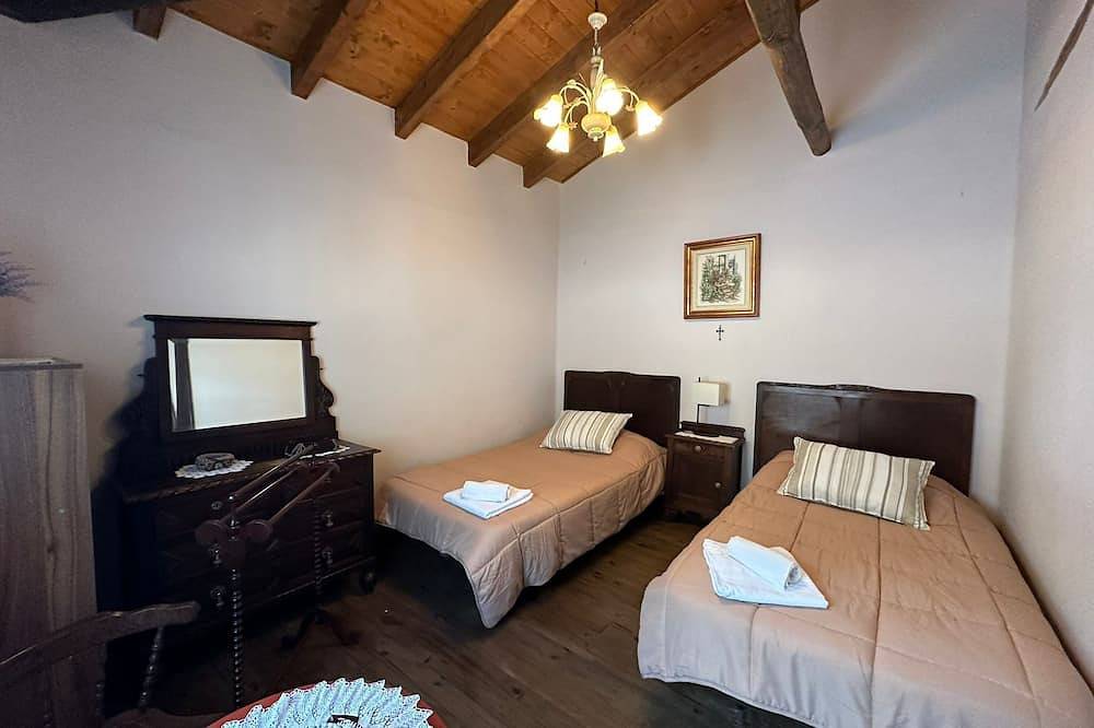 Casa acogedora con maravillosas vistas y todos los servicios,ideal para familias in Pajares, Lena