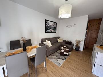 Gîte pour 4 personnes, avec balcon à Carisolo
