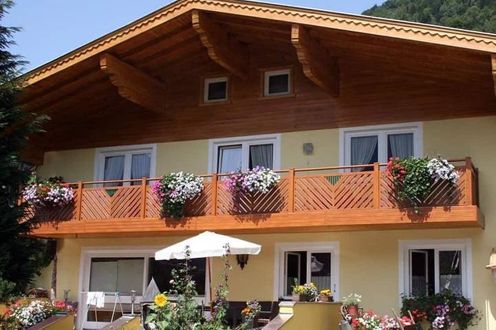 Ferienhaus für 9 Personen, mit Sauna und Garten
