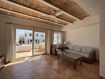 Ferienhaus in Es Mercadal, Menorcas Küste für 5 
