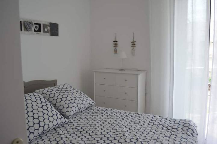Appartement entier, Très Bel Appartement Face à la Mer - 2 ch - Wifi - Clim-TV-Ll-Lv in Gruissan (Ville), Gruissan