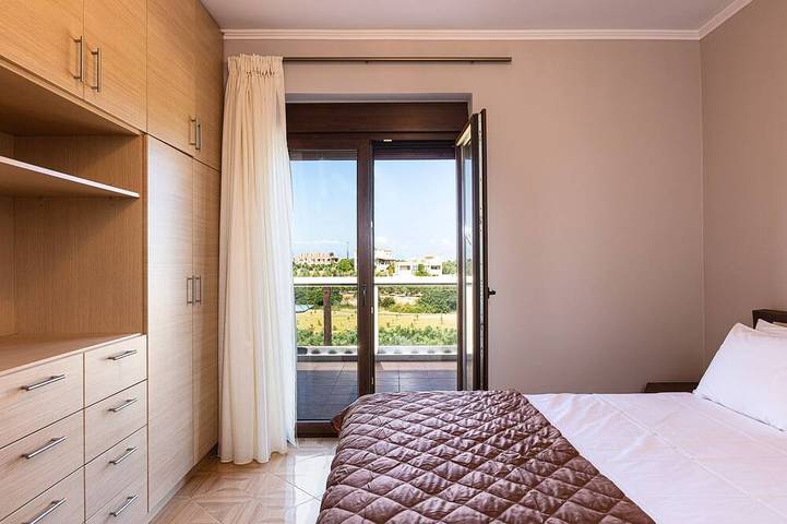 Villa en pierre avec piscine privée offrant un cadre paisible in Région de Réthymnon