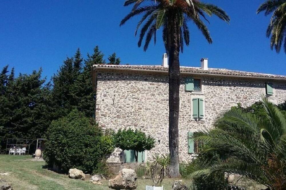 Paul à 12 km de la mer in Roquebrune-sur-Argens, Côte méditerranéenne (France)