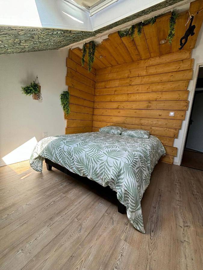 Appartement entier, Four-Bedroom Apartment in Louviers, Région de Les Andelys