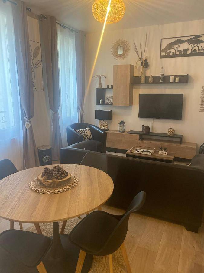Gîte pour 5 personnes, avec Terrasse à Blaye