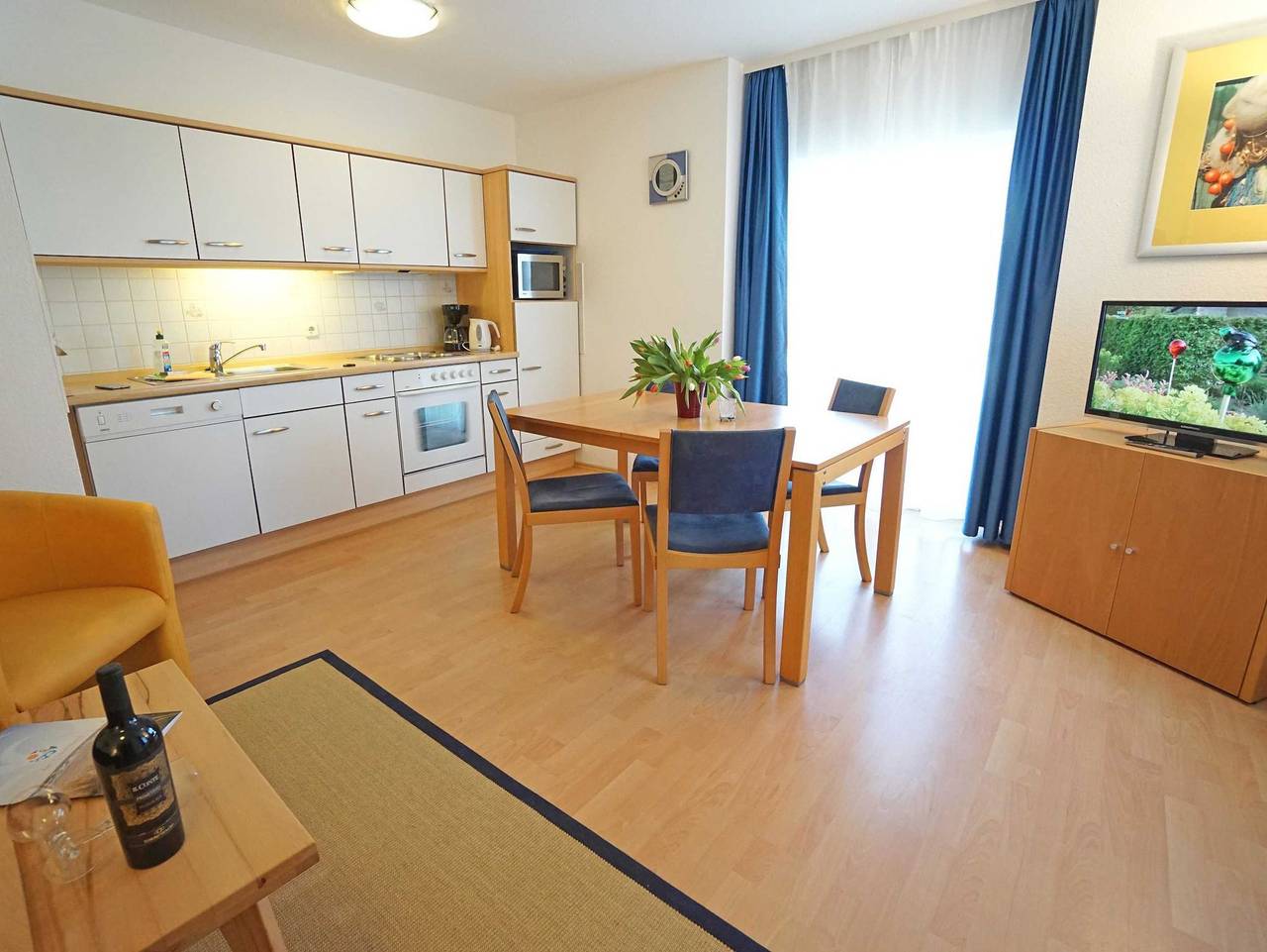 Ganze Ferienwohnung, Feriendomizil Goethestraße, Wohnung Lachmöwe (Whg. 3) - Ferienwohnung Lachmöwe (Whg. 3) in Drei Kaiserbäder, Heringsdorf