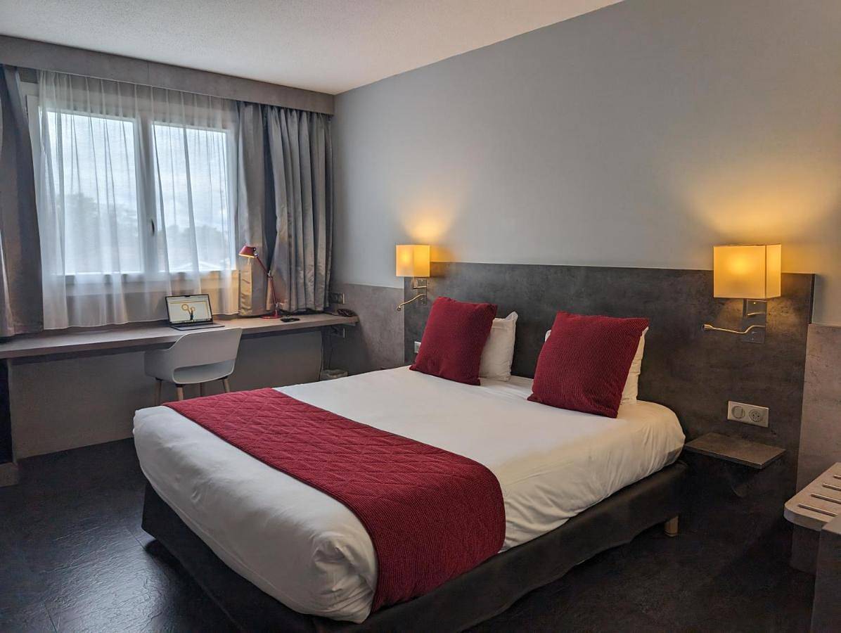 Hotel L'Hotan in Portet-sur-Garonne, Toulouse et ses environs