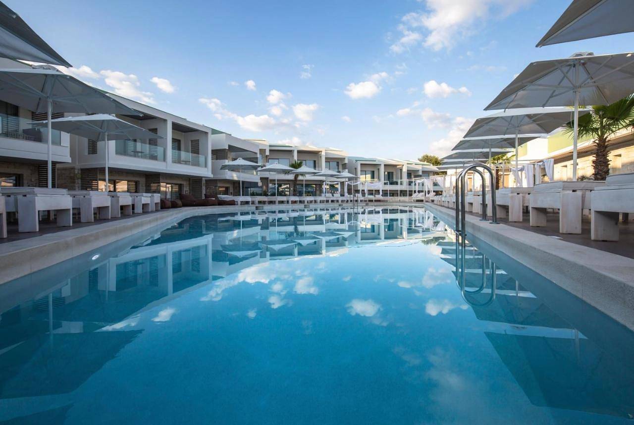 Hôtel pour 3 personnes avec piscine in Almyrida, Vámos