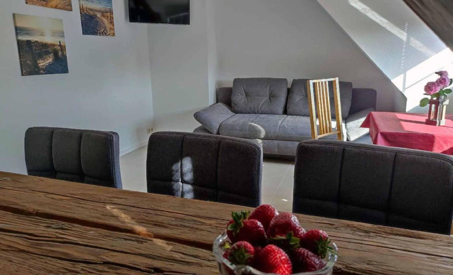 Entire apartment, Apartment 'Ferienwohnung Auszeit' with Shared Pool, Shared Terrace and Wi-Fi in Klipphausen, Region Meissen