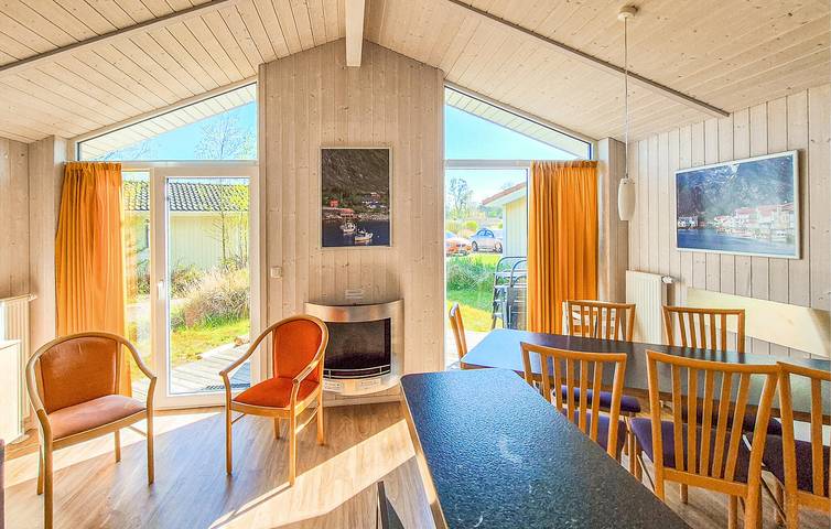 Ferienhaus für 6 Personen, mit Terrasse und Sauna, kinderfreundlich in Travemünde - 2