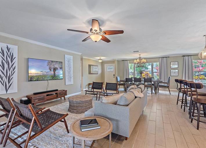 Vacation rental for 13 people, with balcony in Bradenton