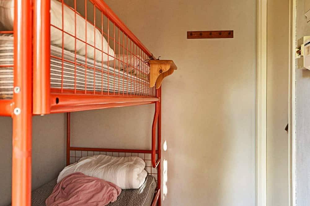 Hus för 8 Personer med terass in Jönköping, Vättern