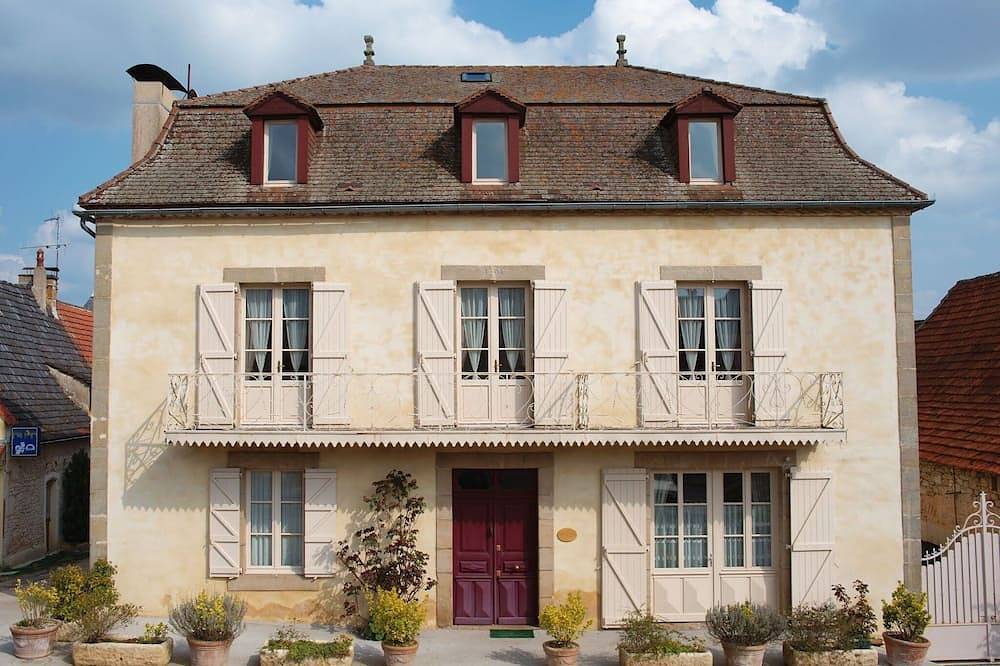 Chambre D’hôte pour 2 Personnes dans Assier, Parc Naturel Régional des Causses du Quercy