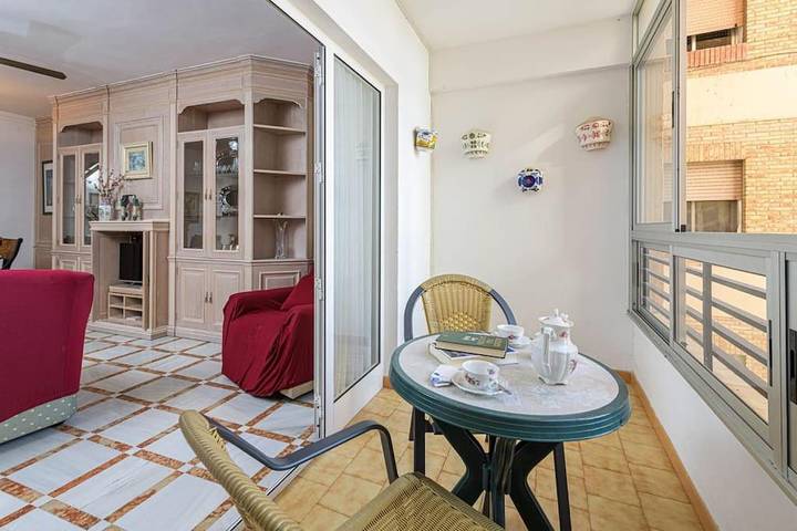 Apartamento para 4 personas, con vistas y terraza en El Palo (Málaga)
