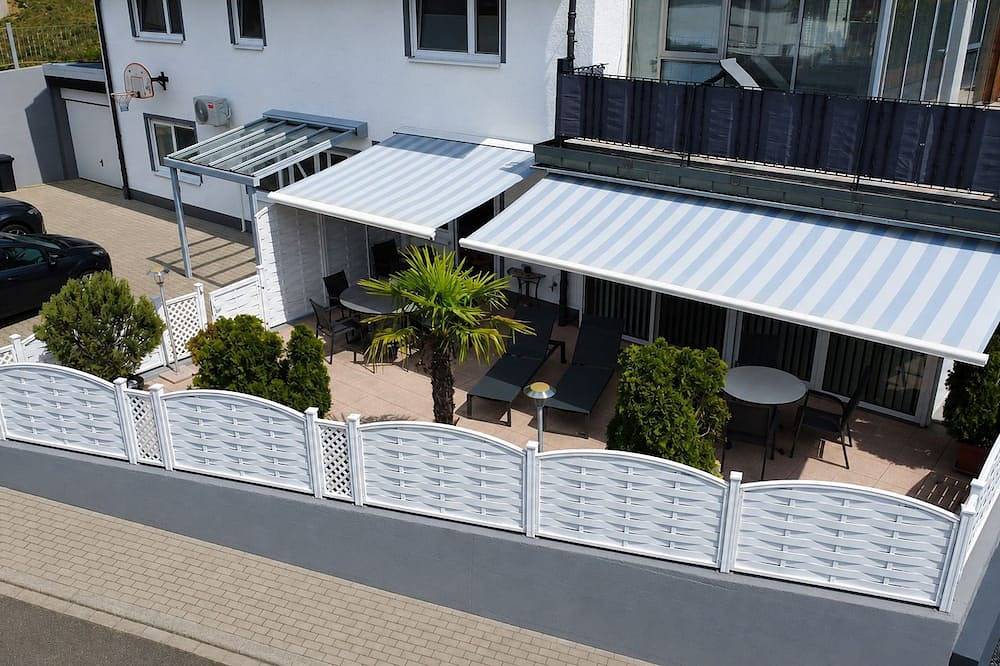 Appartement entier, Votre grand appartement pour familles et amis jusqu'à 12 personnes in Reichartshausen, Kurpfalz