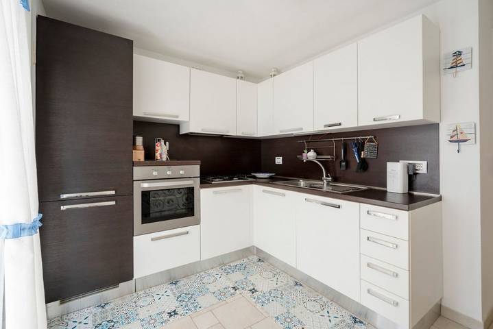 Appartement entier, Appartement de vacances pour 4 personnes avec balcon/terrasse in Lama Monachile (Polignano a Mare), Polignano a Mare