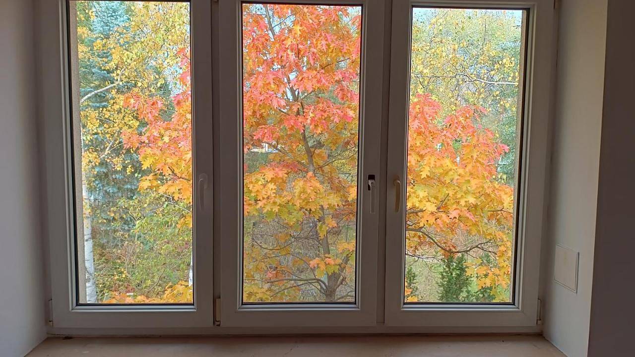 Three-Bedroom House in Wawer, Warszawa