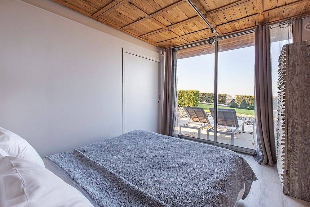 Annie's Rooms - The Showroom con vista al mar, piscina, tenis, playa in Villerville, Region de Lisieux