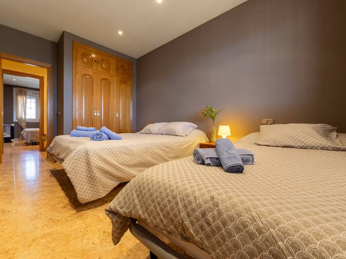 Ferienhaus für 14 Personen, mit Terrasse und Garten an der Costa Dorada - 4