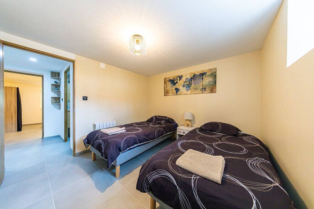Appartement entier, Jacuzzi 3 places privé, jardin, clim & parking — Dieulouard in Dieulouard, Région de Nancy