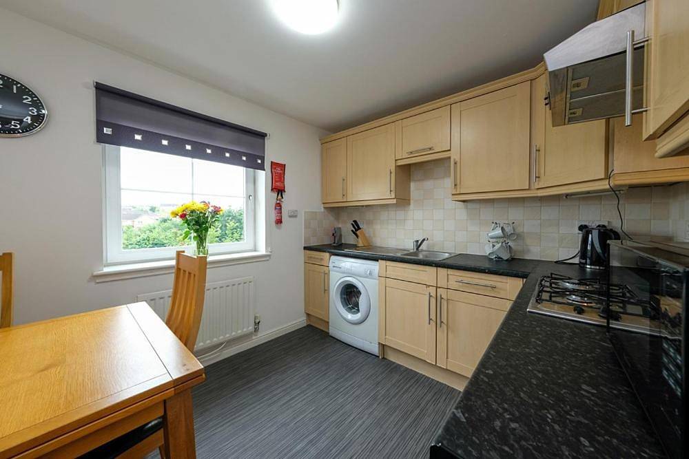 Entire apartment, Apartment with Shower in Dunfermline, Fife region