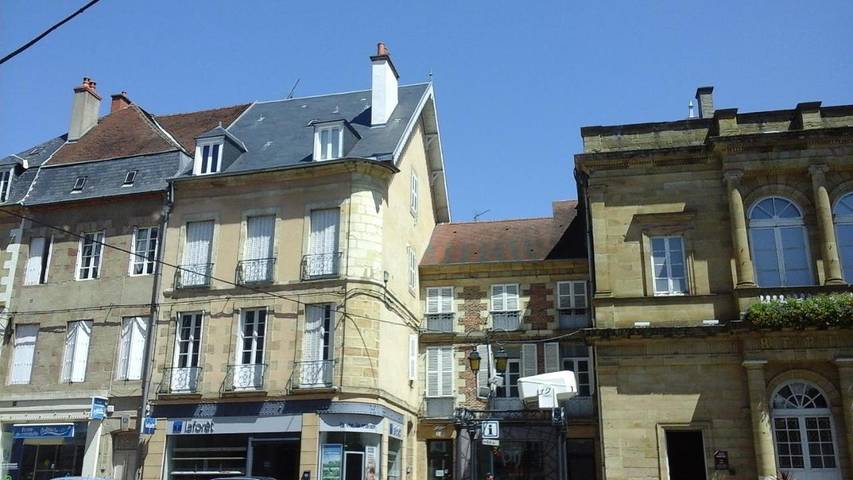 Chambre d’hôte pour 3 personnes, avec Vue à Moulins