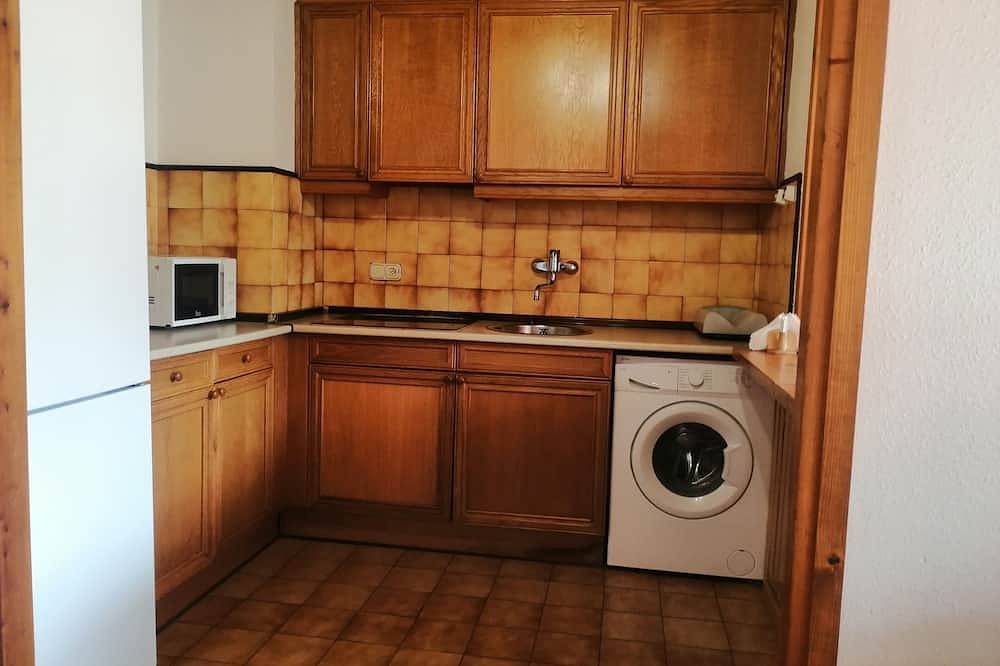 Entire apartment, Spacious duplex with fireplace Isard 2 in Taüll, La Vall de Boí