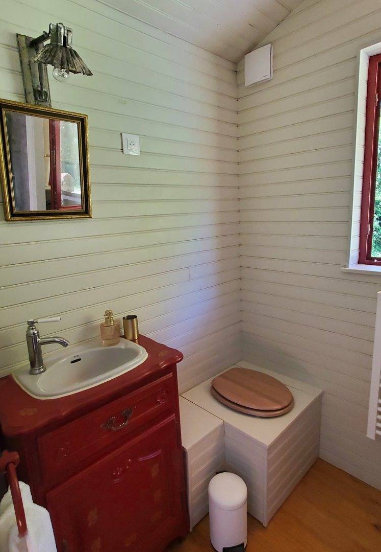 Chambre et table d'hôtes de charme - La Roulotte in La Ballade de Pern, Lot