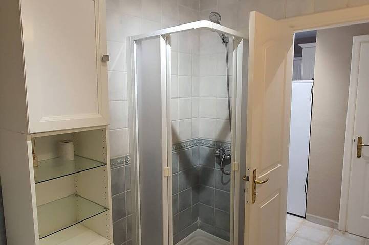 Ganze Wohnung, Nice Apartment with Swimming Pools and Free Fiber Wifi in Los Cristianos, Arona