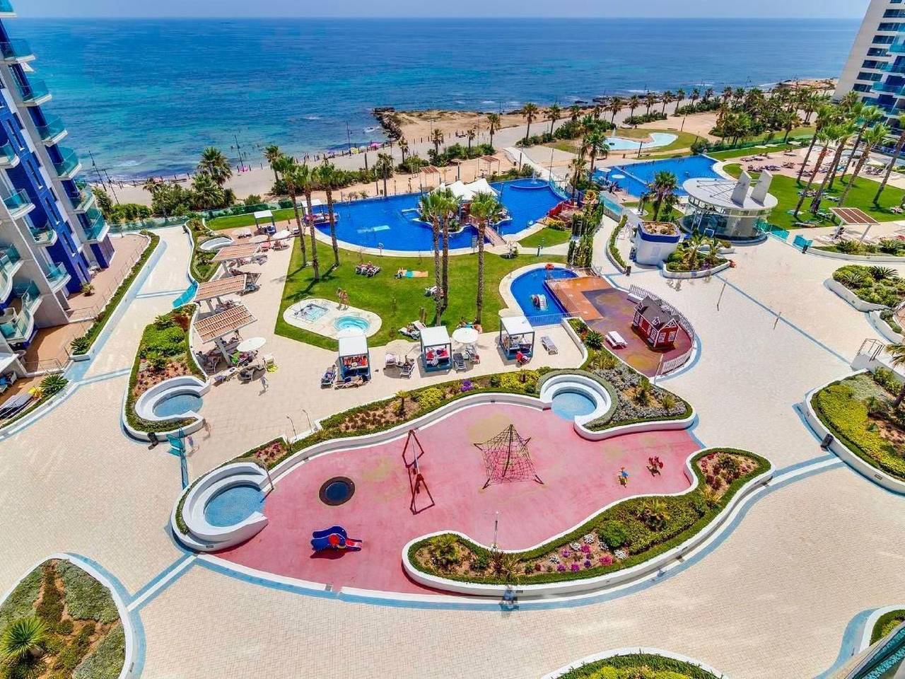 Appartement entier, Sea Senses' Suite mit Gemeinschaftspool in Punta Prima (Alicante), Torrevieja