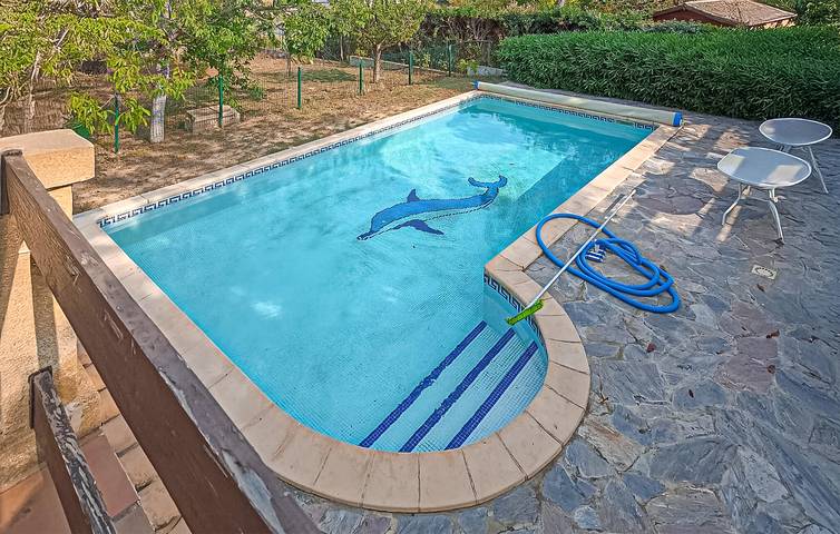 Location de vacances pour 6 personnes, avec piscine ainsi que terrasse et jardin, animaux acceptés à Cruzy - 4