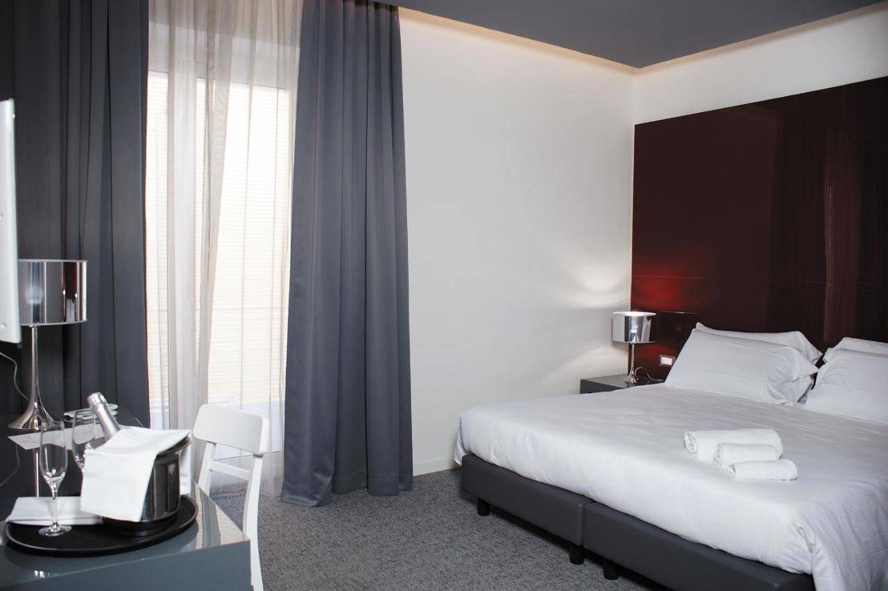 Hotel Leopardi in Pomigliano d'Arco, Napoli e dintorni
