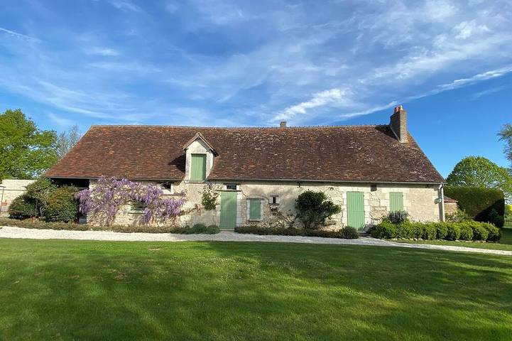 Gîte pour 5 personnes, avec terrasse et jardin, animaux acceptés à Saint-Flovier