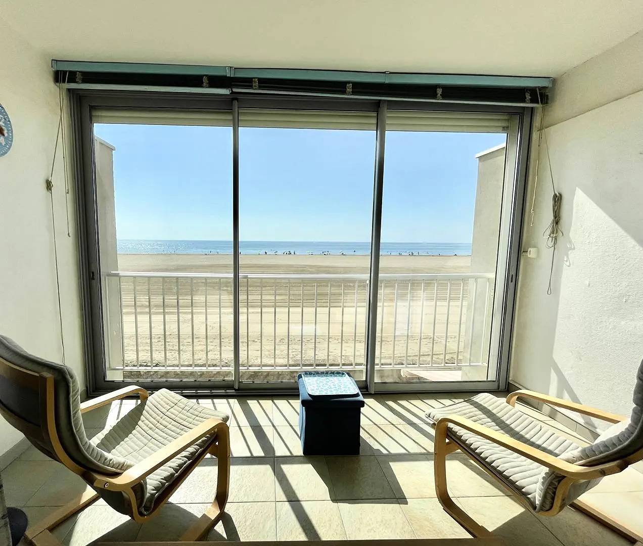 Ganze Wohnung, Front De Mer - 1Er Etage - T2 klimatisiert mit Loggia am Strand in Port-la-Nouvelle, Mittelmeerküste (Frankreich)