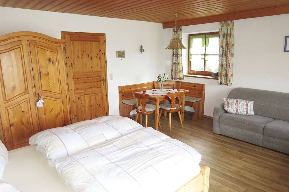 Ganze Wohnung, Landurlaub im Bayerischen Wald in Böbrach bei Bodenmais im Arberland. in Böbrach, Ostbayern