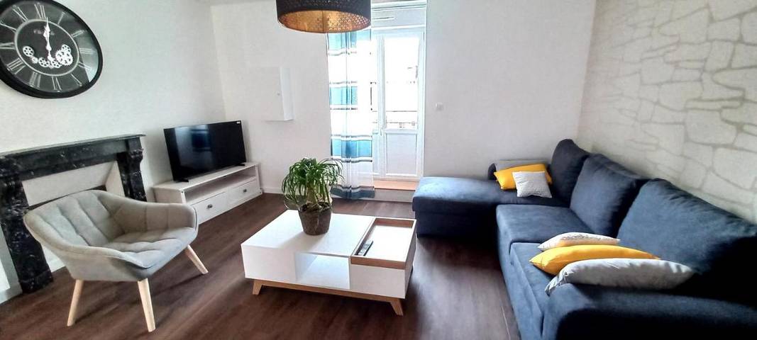 Gîte pour 7 personnes, avec terrasse à Ducey - 4