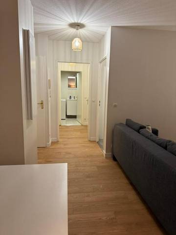 Gîte pour 6 personnes, avec balcon dans Gare Du Val D Europe