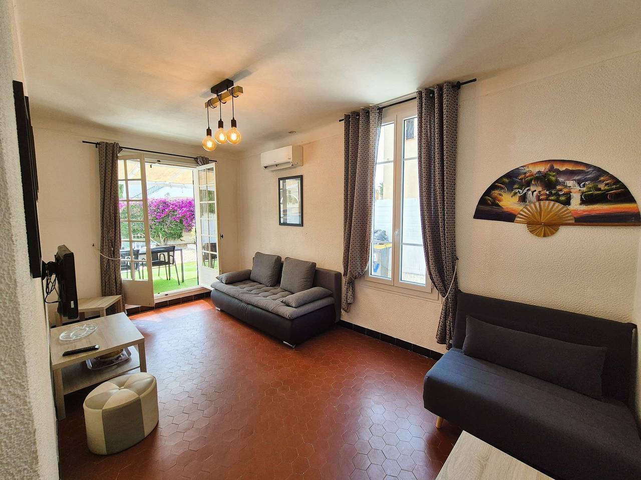 Ganze Ferienwohnung, Ferienwohnung für 5 Personen mit Garten in La Seyne-sur-Mer, Toulon Region