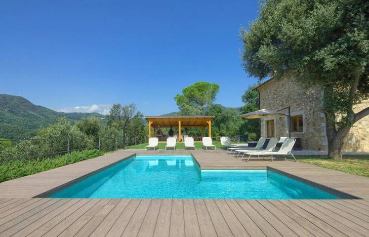 Maison de campagne pour 10 personnes, avec piscine ainsi que jardin et vue à Santa Coloma de Farners - 2