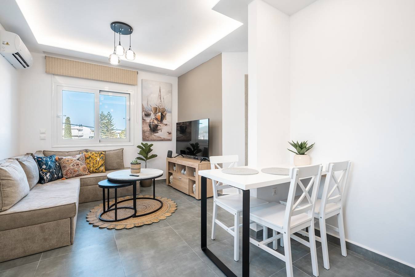 Hel lägenhet, Apartment 'Velvet  1' with Mountain View, Wi-Fi and Air Conditioning in Rhodos