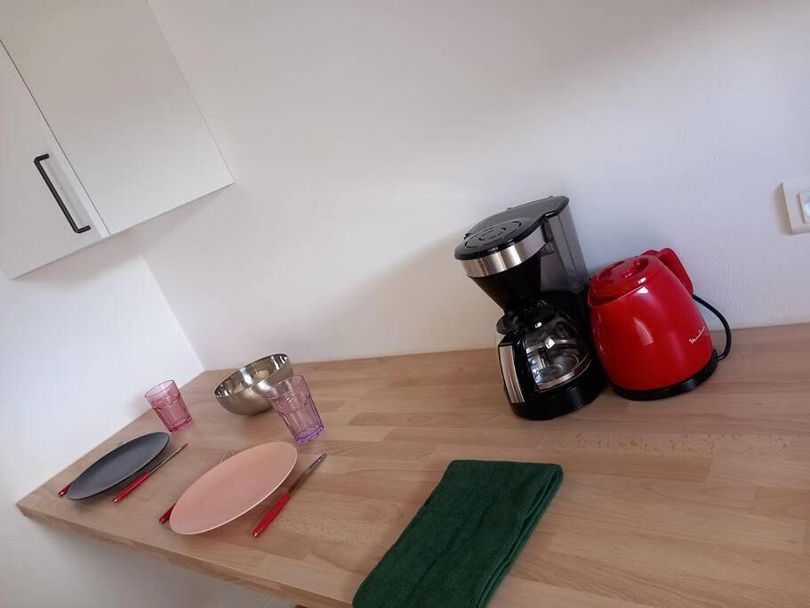 Appartement entier, One-Bedroom Apartment in Rosporden, Région de Quimper