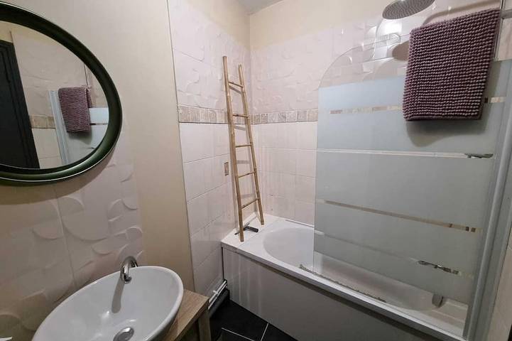 Apartamento entero, Le Pti Marais, a 3-star studio on the outskirts of Saint-Omer in Saint-Martin-au-Laërt, Región de Saint-Omer